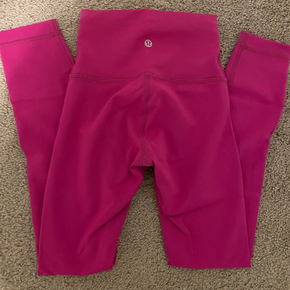 Lululemon 28" pink align leggings!